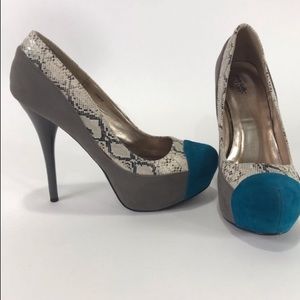 Charlotte Russe Gray & Teal Snakeskin Heels